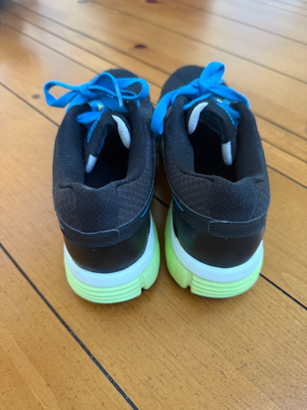 Men’s Nike Dual Fusion ST2 Sneakers | Black / Volt / Blue | Running Shoes - Picture 3 of 6